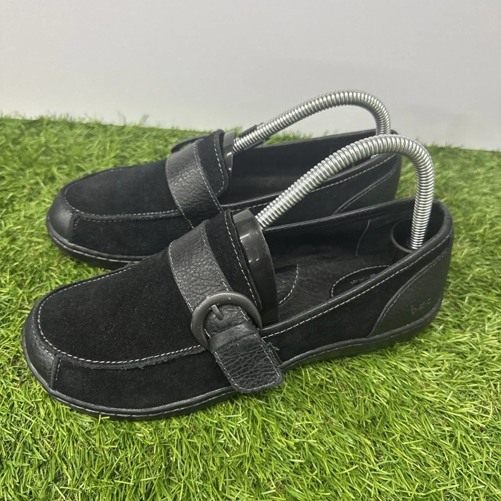 Born b.o. c Womens Erna Loafers Size 7.5 Black Suede Slip On Flat Shoes Buckles - Picture 3 of 7
